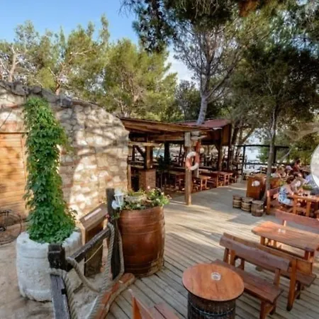 Campsite Mobilna Kucica Maar Simuni